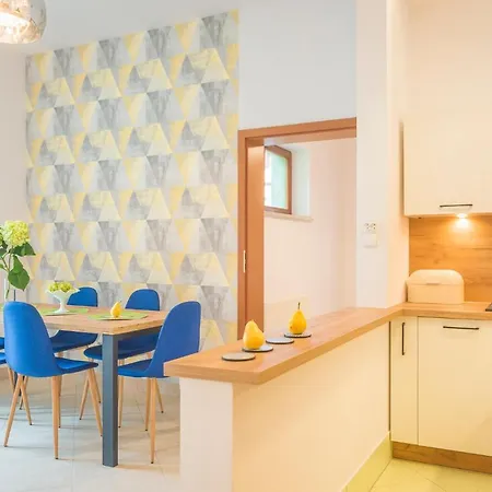 Parkowa Polana Myweek شقة