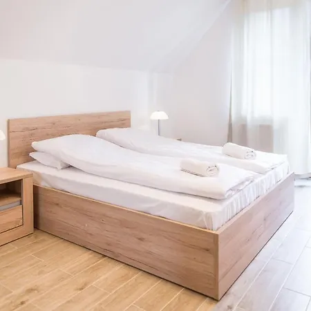 Lägenhet Parkowa Polana Myweek *