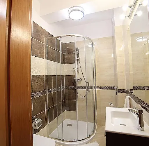 Parkowa Polana Myweek * Polanica-Zdrój