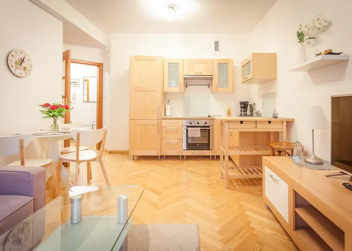 Parkowa Polana Myweek * Polanica-Zdroj